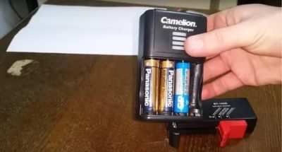 Как можно зарядить старые батарейки